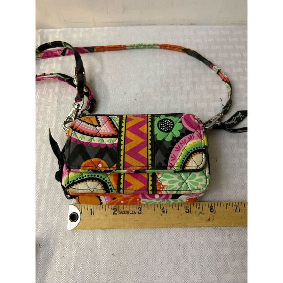 Vera Bradley 6"x4" wallet crossbody 2 zippers bold pink interior flowers - Picture 3 of 6